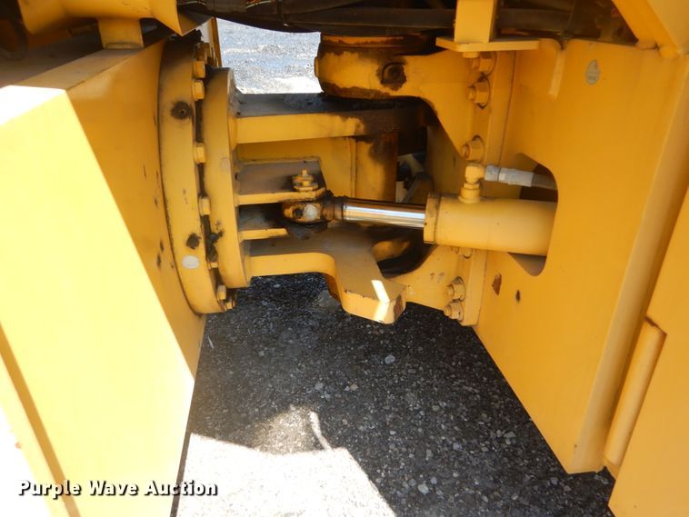 image for item GR9741 2012 Sakai GW750-2  vibratory pneumatic roller