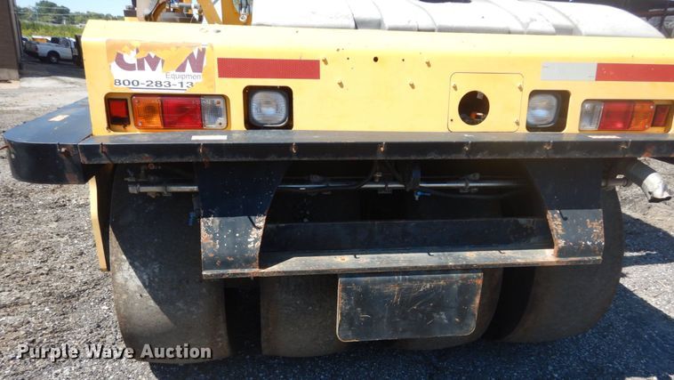 image for item GR9741 2012 Sakai GW750-2  vibratory pneumatic roller