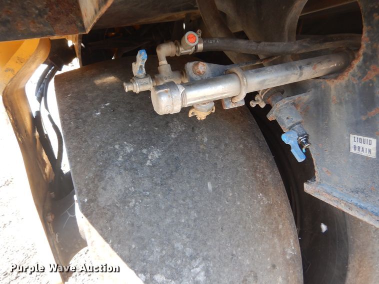 image for item GR9741 2012 Sakai GW750-2  vibratory pneumatic roller