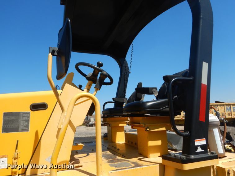 image for item GR9741 2012 Sakai GW750-2  vibratory pneumatic roller