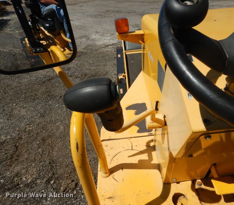 image for item GR9741 2012 Sakai GW750-2  vibratory pneumatic roller