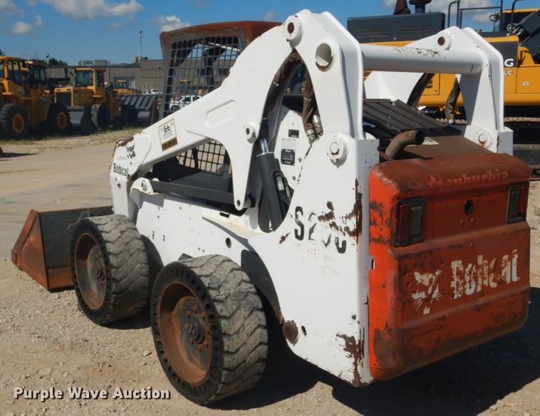 image for item GR9745 2004 Bobcat S250  skid steer loader