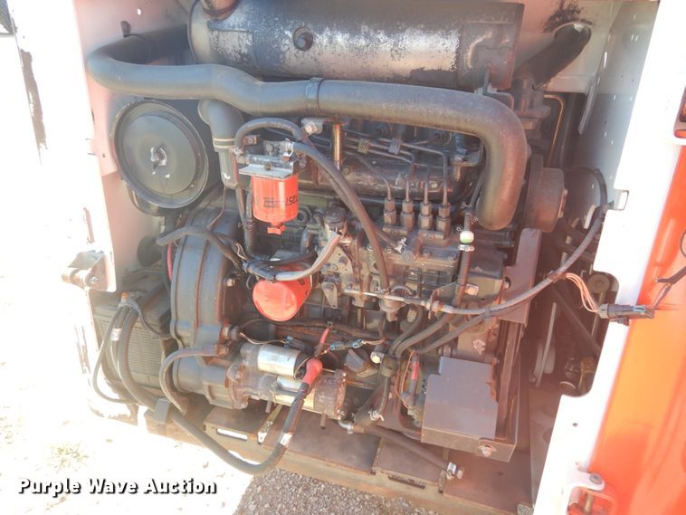 image for item GR9745 2004 Bobcat S250  skid steer loader