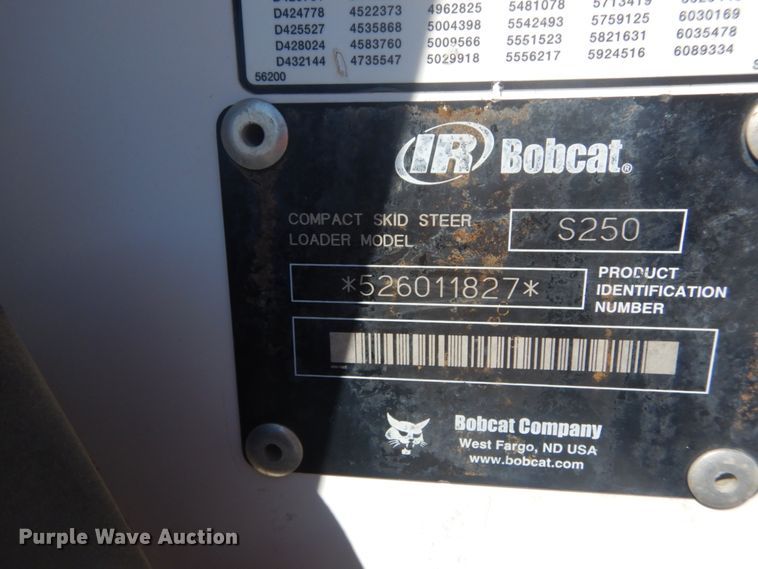 image for item GR9745 2004 Bobcat S250  skid steer loader