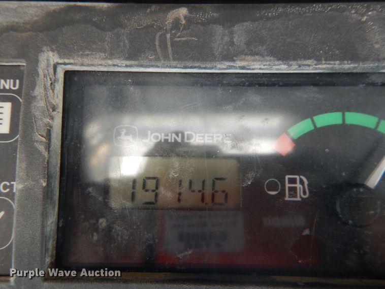 image for item GR9758 2005 John Deere 320  skid steer loader