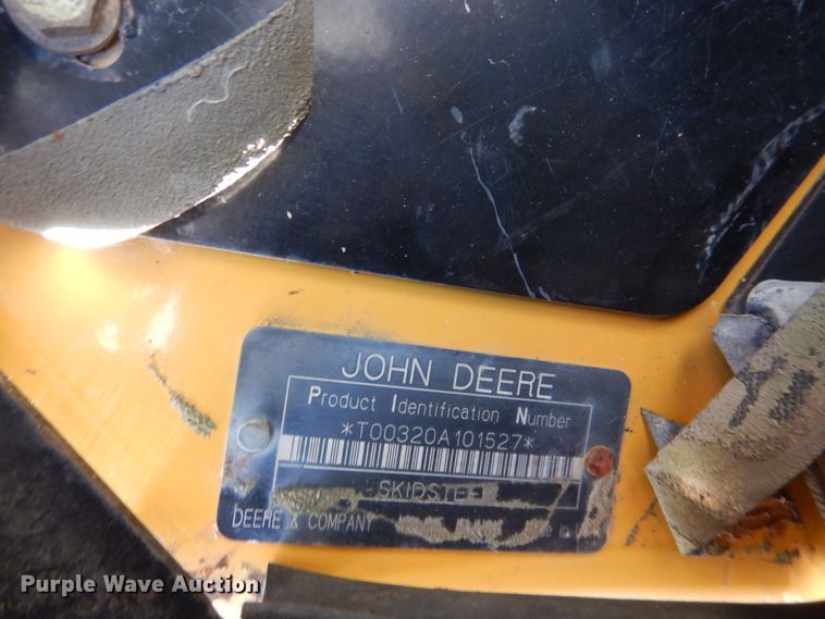image for item GR9758 2005 John Deere 320  skid steer loader