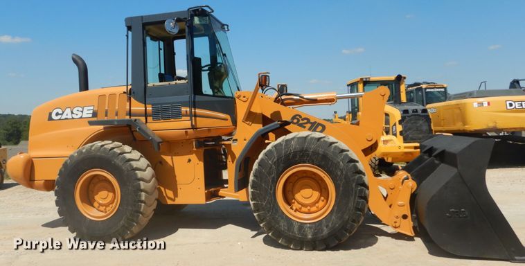 image for item GR9760 2006 Case 621D  wheel loader