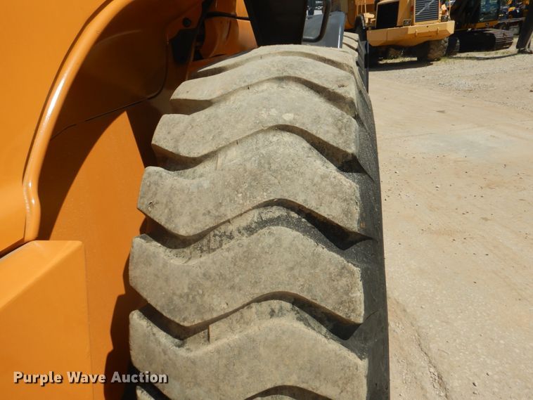 image for item GR9760 2006 Case 621D  wheel loader