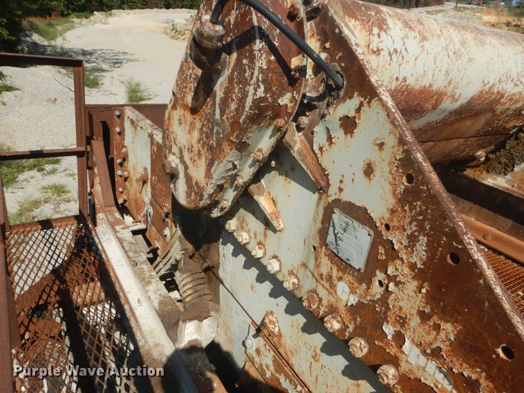 image for item GR9766 Cedarapids screen