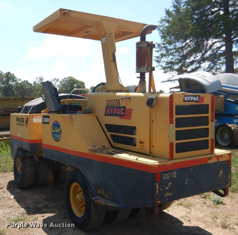 image for item GR9773 2000 Hypac C530AH  pneumatic roller