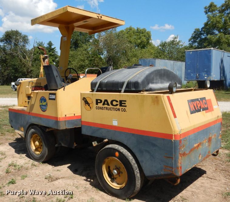 image for item GR9773 2000 Hypac C530AH  pneumatic roller