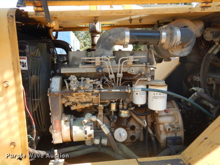 image for item GR9773 2000 Hypac C530AH  pneumatic roller