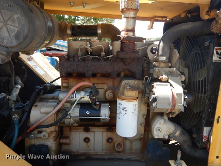 image for item GR9773 2000 Hypac C530AH  pneumatic roller