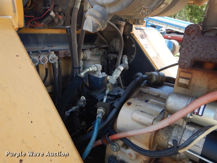 image for item GR9773 2000 Hypac C530AH  pneumatic roller