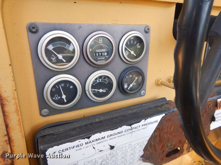 image for item GR9773 2000 Hypac C530AH  pneumatic roller