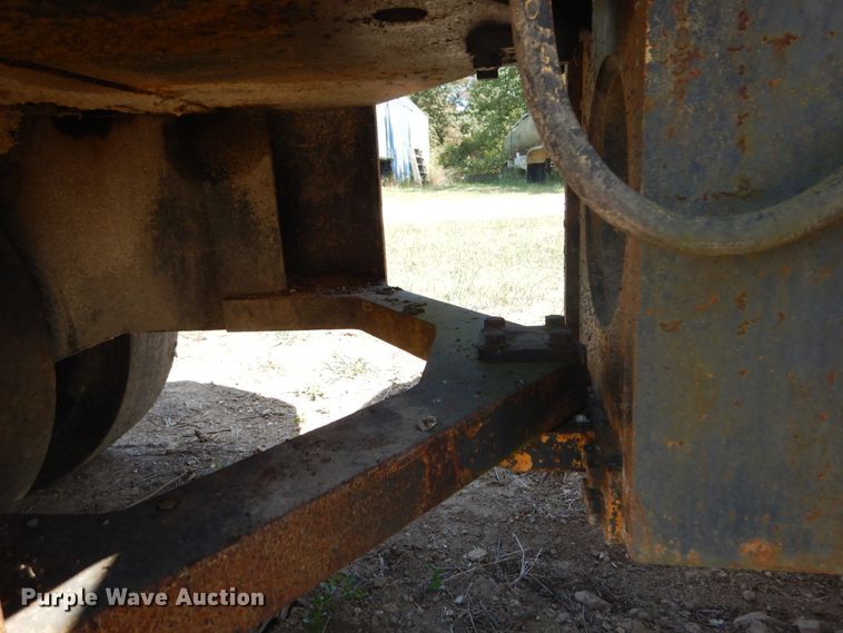 image for item GR9773 2000 Hypac C530AH  pneumatic roller