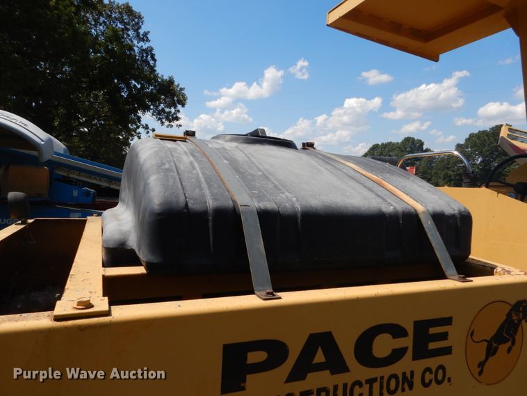 image for item GR9773 2000 Hypac C530AH  pneumatic roller