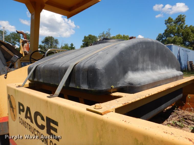 image for item GR9773 2000 Hypac C530AH  pneumatic roller