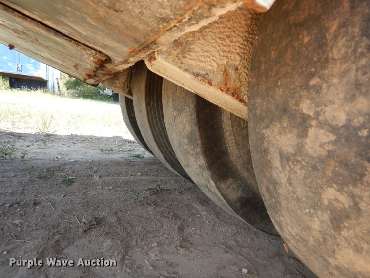 image for item GR9773 2000 Hypac C530AH  pneumatic roller