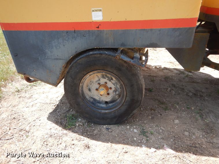 image for item GR9773 2000 Hypac C530AH  pneumatic roller