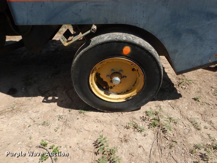 image for item GR9773 2000 Hypac C530AH  pneumatic roller