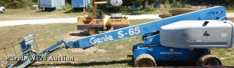 image for item GR9774 2008 Genie S65  boom lift