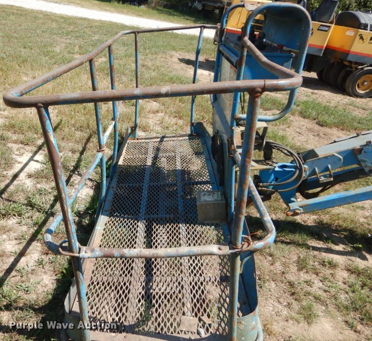 image for item GR9774 2008 Genie S65  boom lift