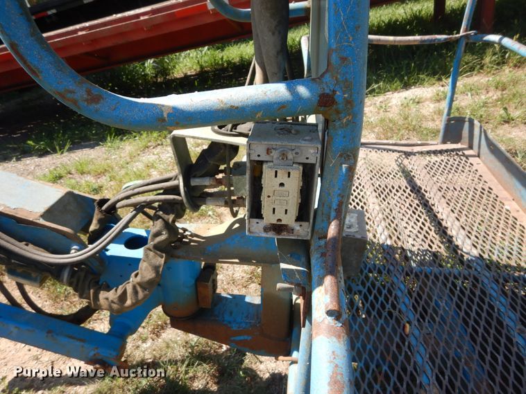 image for item GR9774 2008 Genie S65  boom lift