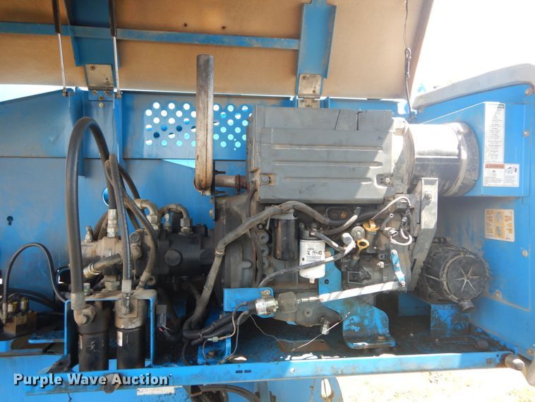 image for item GR9774 2008 Genie S65  boom lift