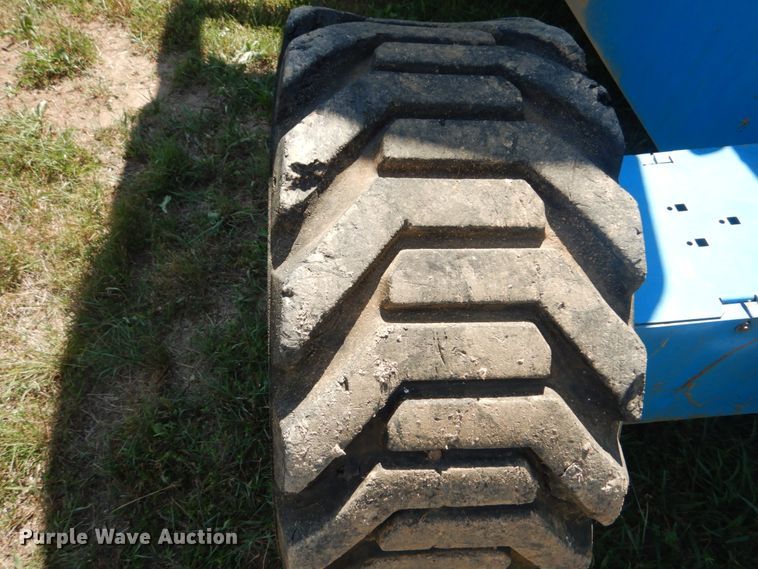 image for item GR9774 2008 Genie S65  boom lift