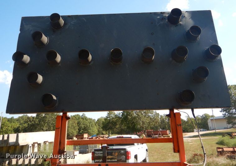 image for item GR9787 Wanco arrow board trailer