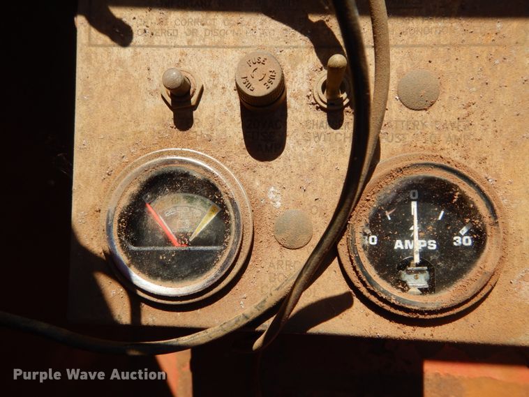 image for item GR9787 Wanco arrow board trailer