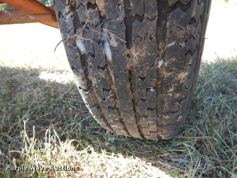 image for item GR9787 Wanco arrow board trailer