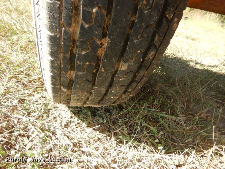 image for item GR9787 Wanco arrow board trailer