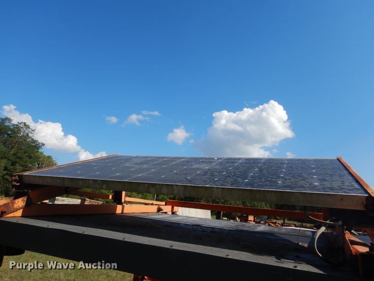 image for item GR9787 Wanco arrow board trailer