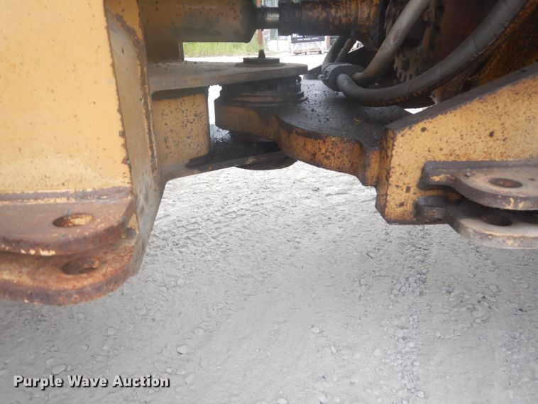 image for item GR9793 1999 Caterpillar 924F  wheel loader