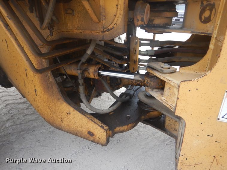 image for item GR9793 1999 Caterpillar 924F  wheel loader
