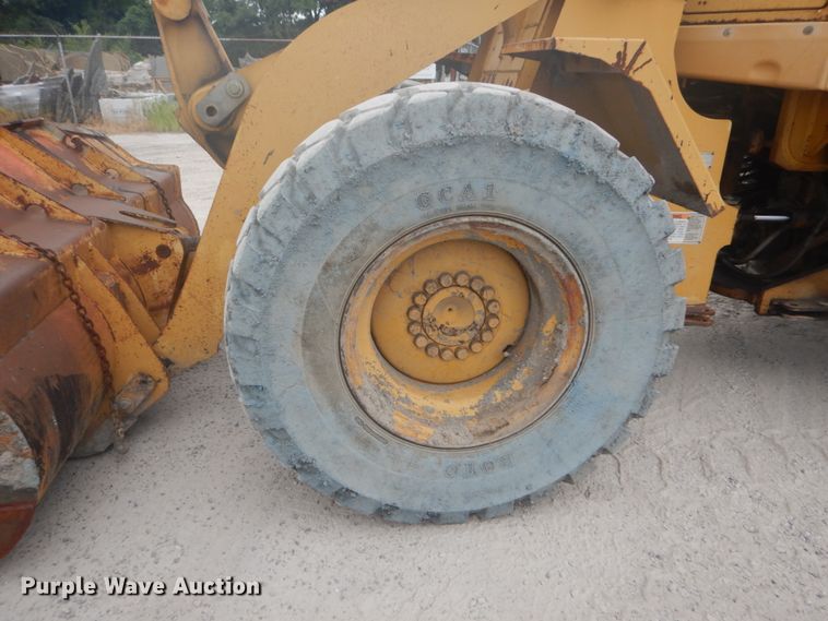 image for item GR9793 1999 Caterpillar 924F  wheel loader