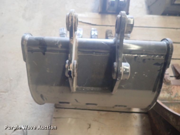 image for item GV9627 (4) excavator buckets