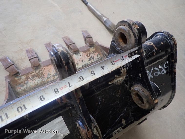 image for item GV9627 (4) excavator buckets