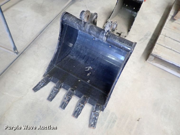 image for item GV9627 (4) excavator buckets