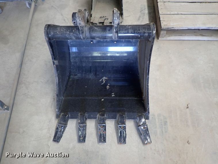 image for item GV9627 (4) excavator buckets