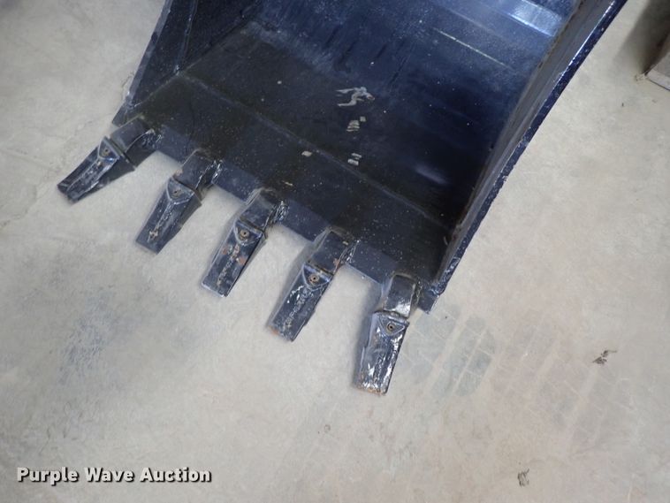 image for item GV9627 (4) excavator buckets