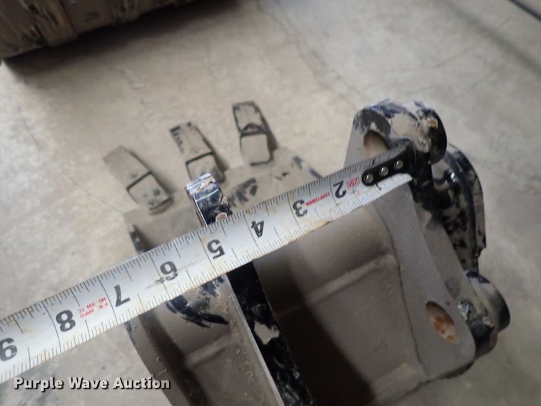 image for item GV9627 (4) excavator buckets