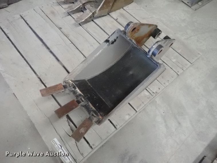 image for item GV9627 (4) excavator buckets