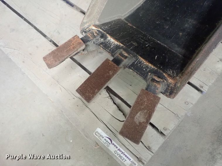 image for item GV9627 (4) excavator buckets