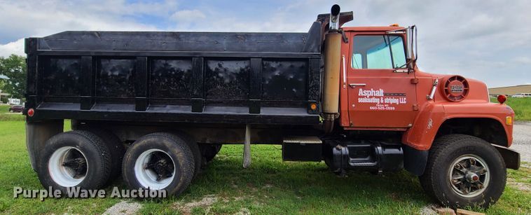 image for item GY9548 1979 Ford 9000  dump truck