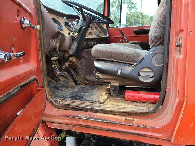 image for item GY9548 1979 Ford 9000  dump truck