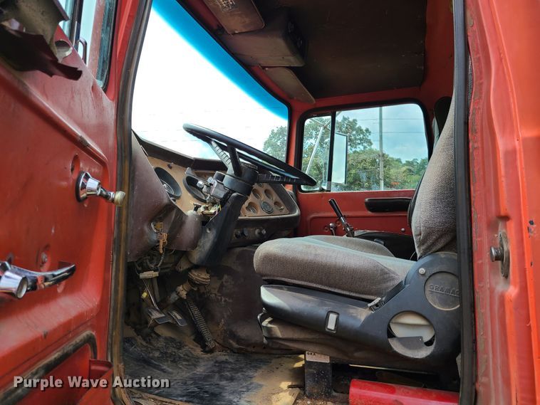 image for item GY9548 1979 Ford 9000  dump truck