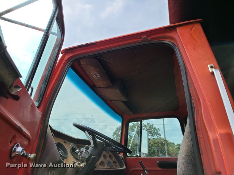 image for item GY9548 1979 Ford 9000  dump truck